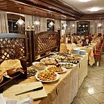 FOTO UHC - Gourmet ed Enogastronomia Hotels 4 Stelle - Hotel Rubino, hotel Diamant, hotel Soreghes e hotel Dolomiti