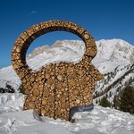 cultura FIEMME Pampeago ski center Latemar PISTA AGNELLO RESPIRART Mind's Eye di OLGA ZIEMSKA foto Eugenio Del Pero p